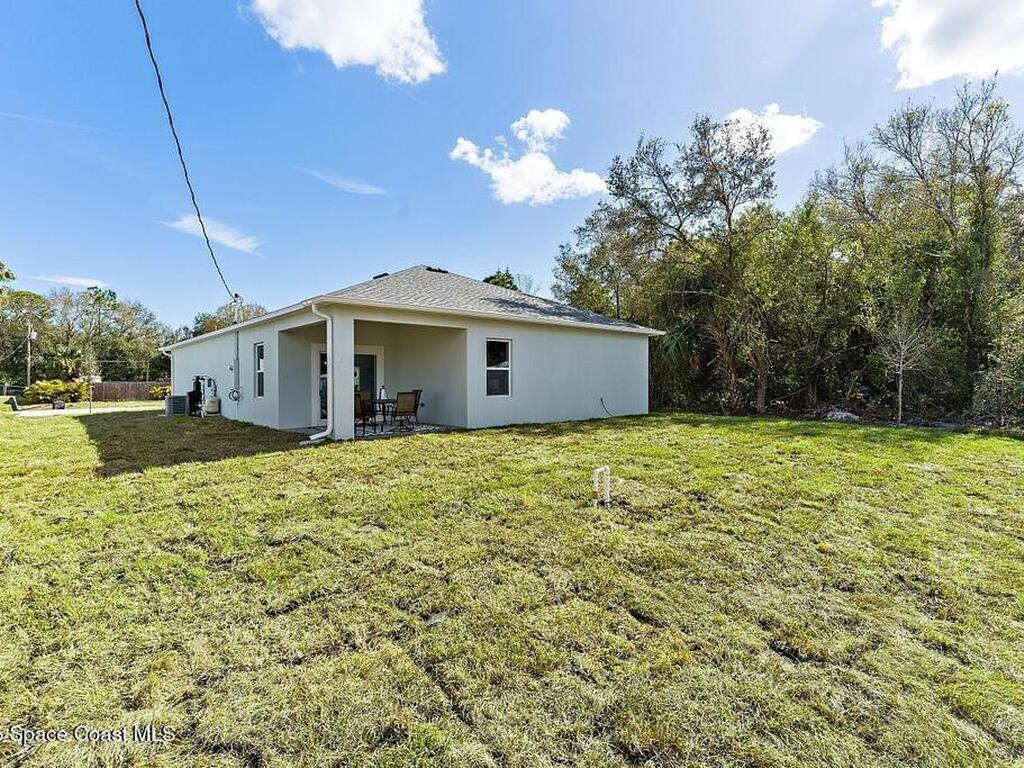 8635 98th Court, Vero Beach, FL 32967