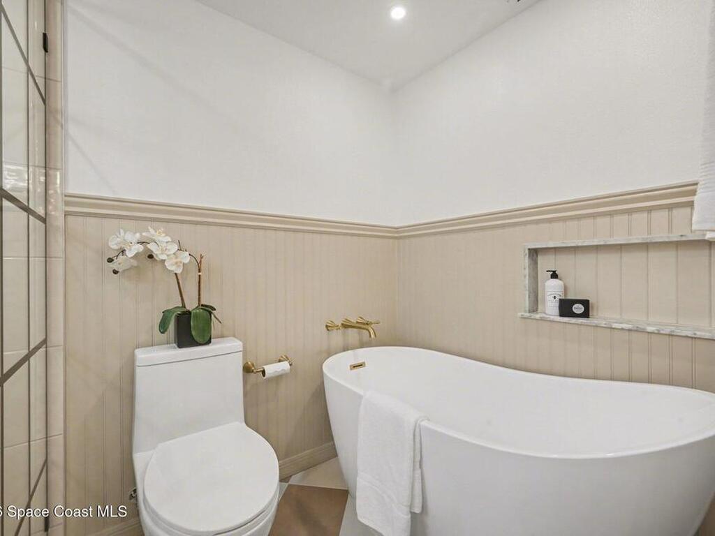 1691 Clover Circle, Melbourne, FL 32935