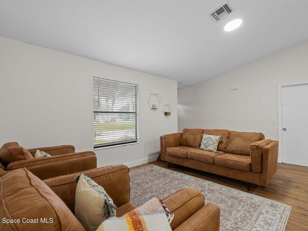 1562 Schooner Lane, Sebastian, FL 32958