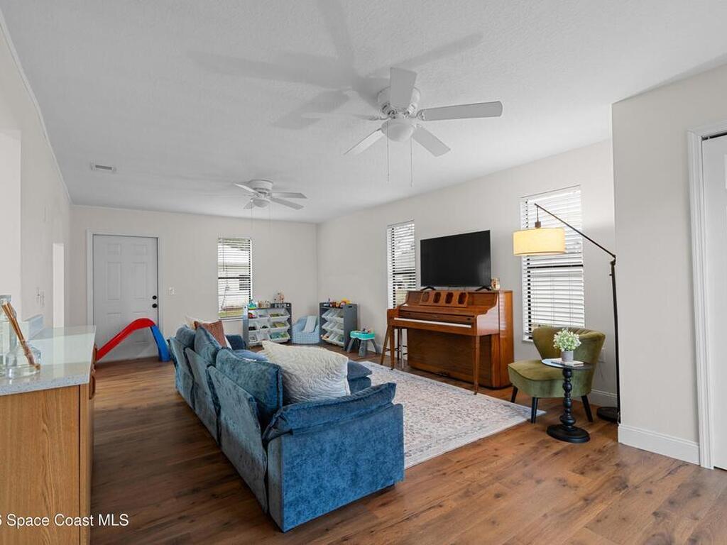 1562 Schooner Lane, Sebastian, FL 32958