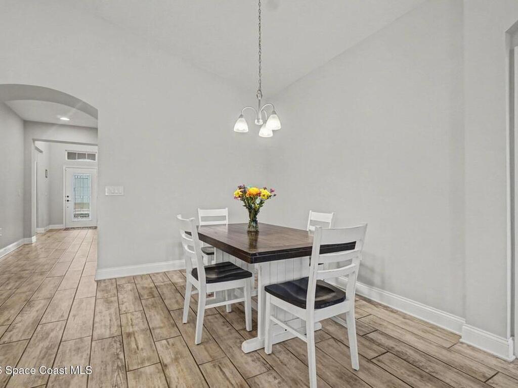 6035 Monterey Cypress Trail, Sanford, FL 32771