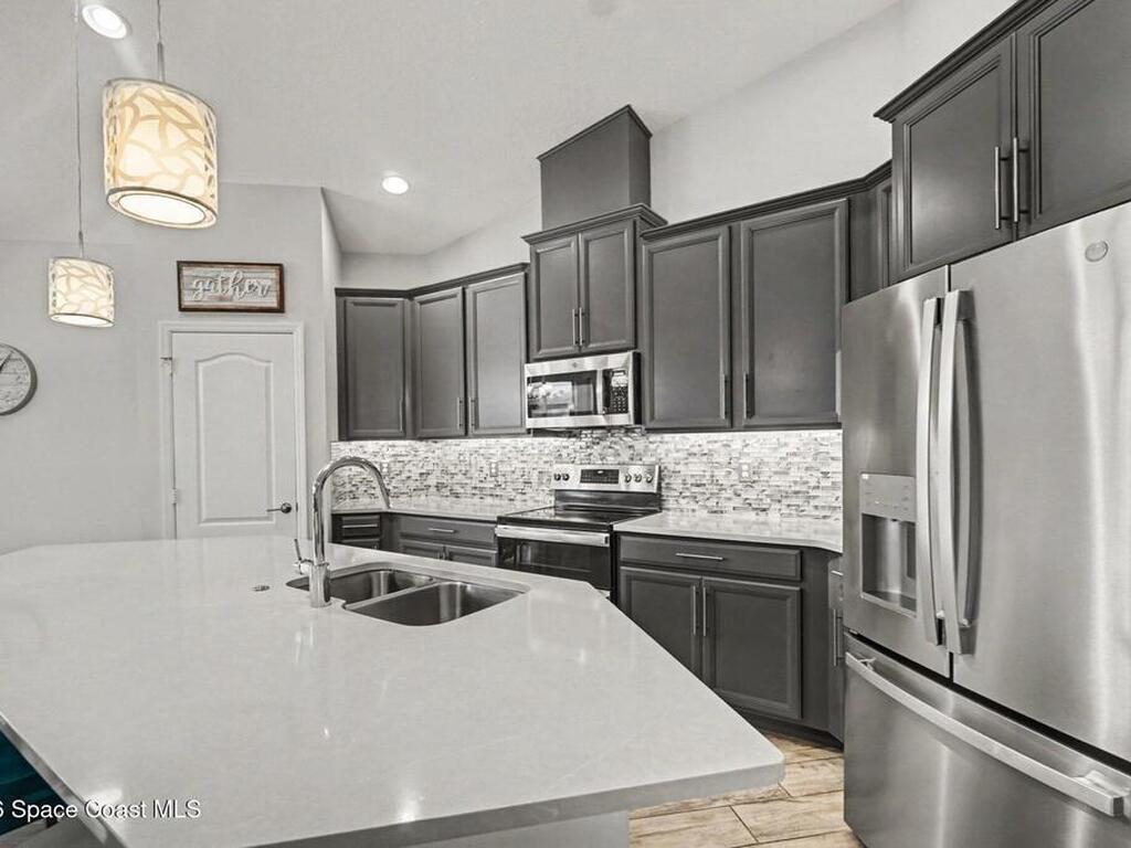 6035 Monterey Cypress Trail, Sanford, FL 32771