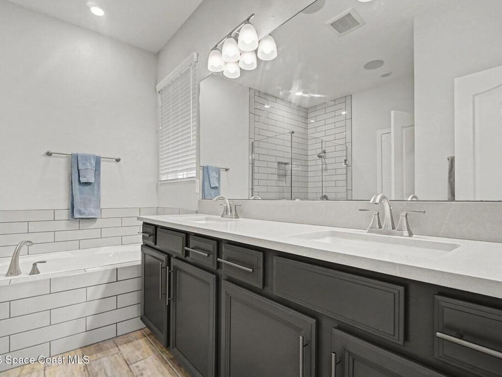 6035 Monterey Cypress Trail, Sanford, FL 32771