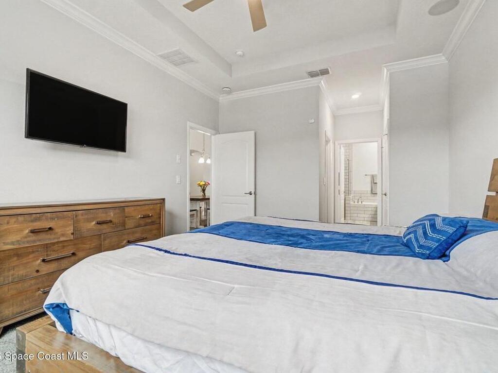 6035 Monterey Cypress Trail, Sanford, FL 32771