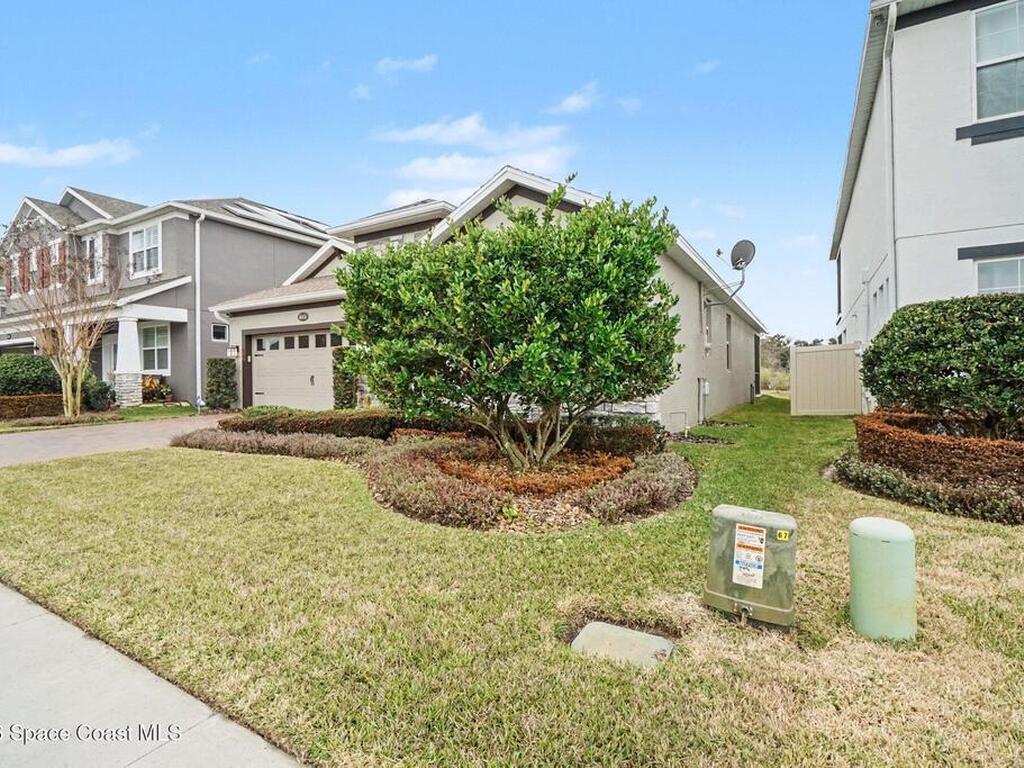 6035 Monterey Cypress Trail, Sanford, FL 32771