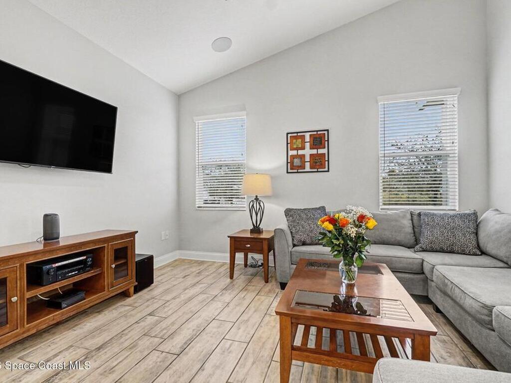 6035 Monterey Cypress Trail, Sanford, FL 32771