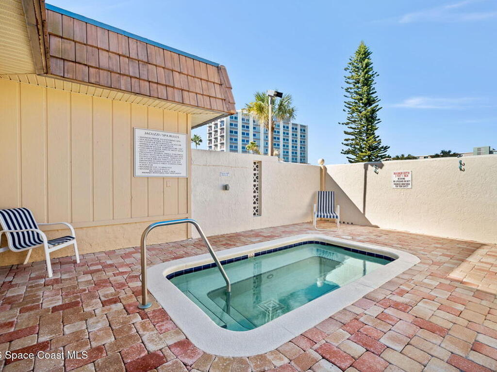 1830 N Atlantic Avenue, Cocoa Beach, FL 32931