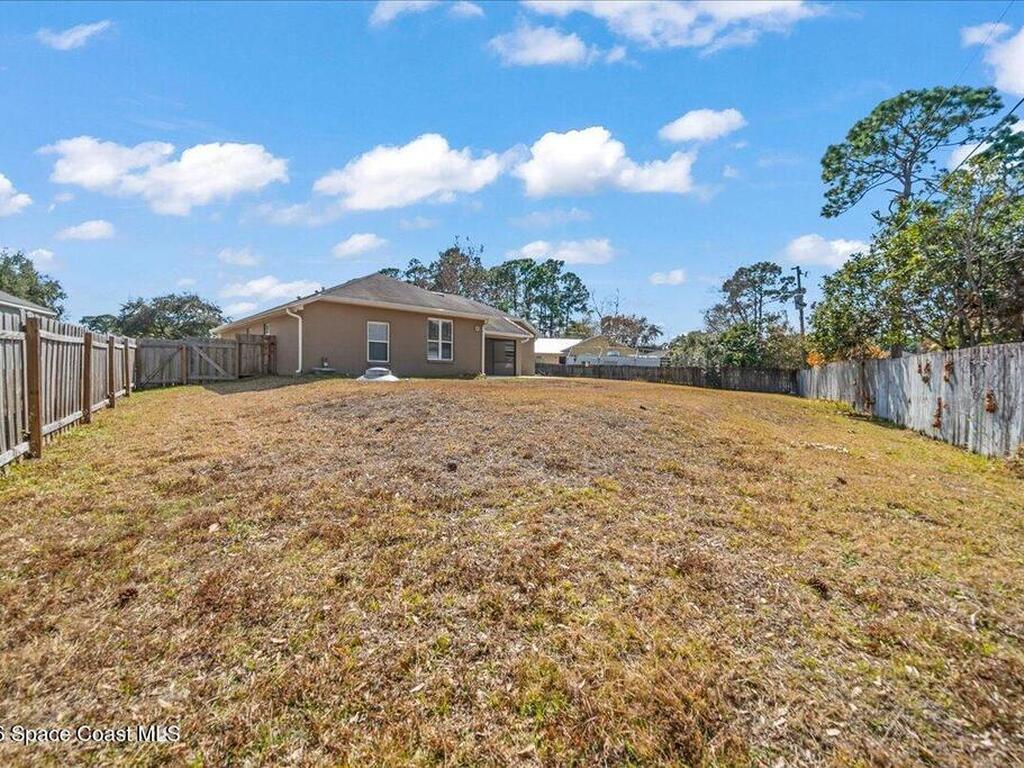 1323 Beche Street, Palm Bay, FL 32909