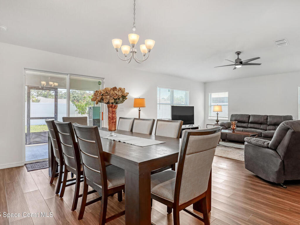 1028 Corbin Circle, Palm Bay, FL 32908