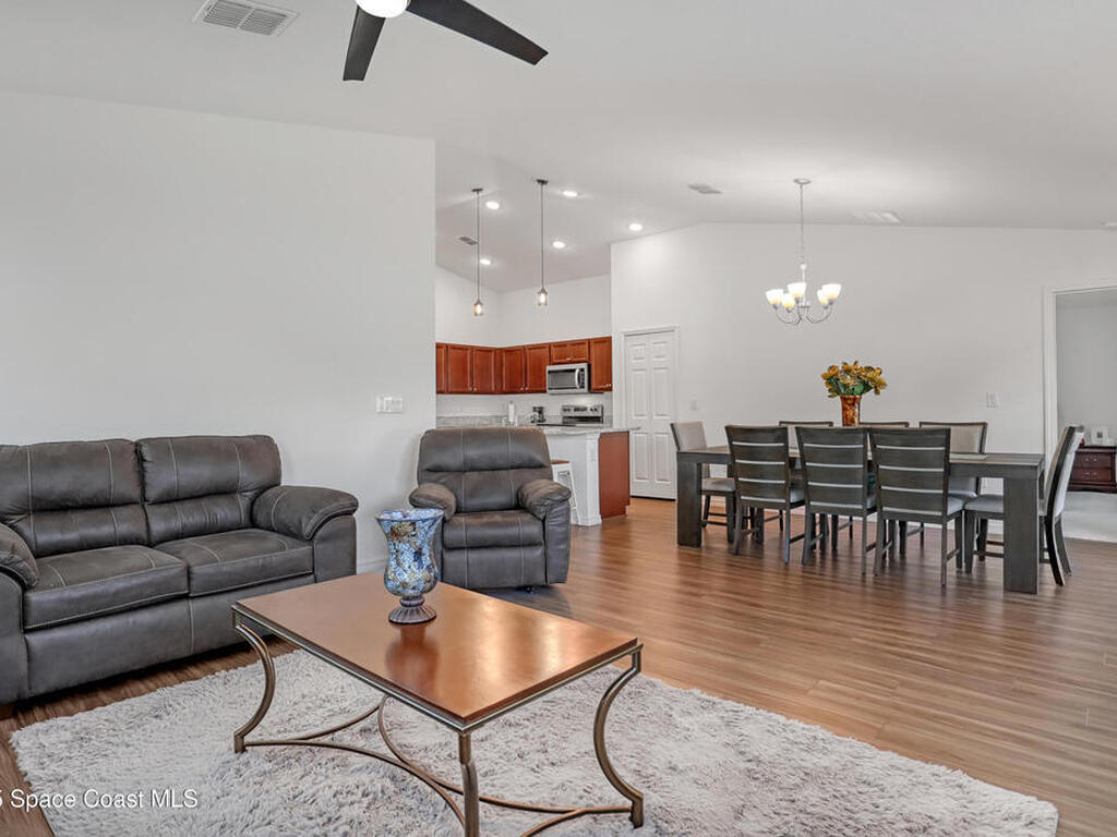 1028 Corbin Circle, Palm Bay, FL 32908