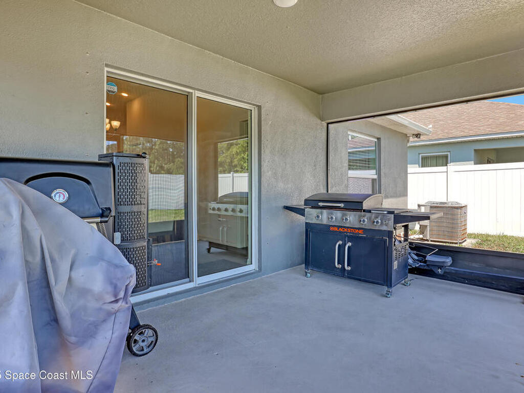 1028 Corbin Circle, Palm Bay, FL 32908