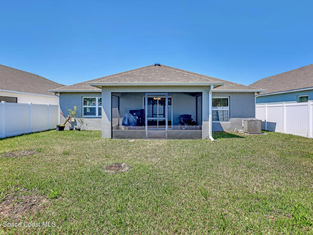 1028 Corbin Circle, Palm Bay, FL 32908