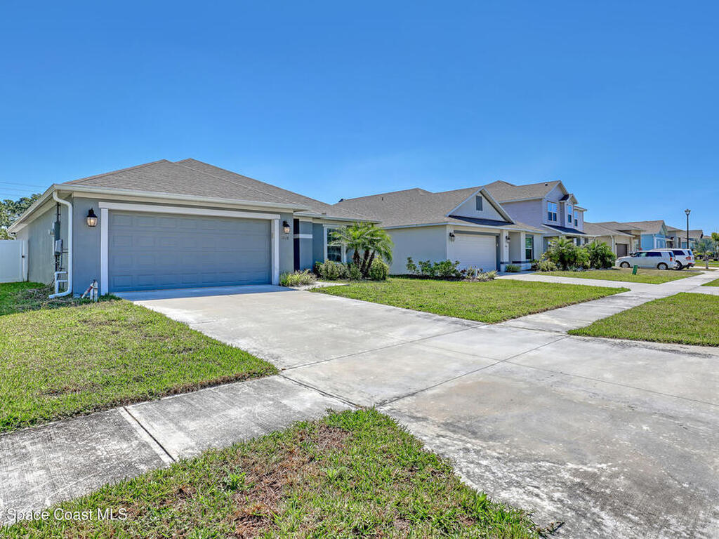 1028 Corbin Circle, Palm Bay, FL 32908