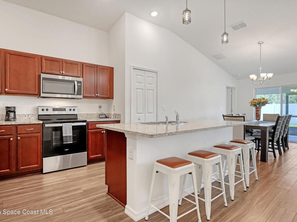 1028 Corbin Circle, Palm Bay, FL 32908