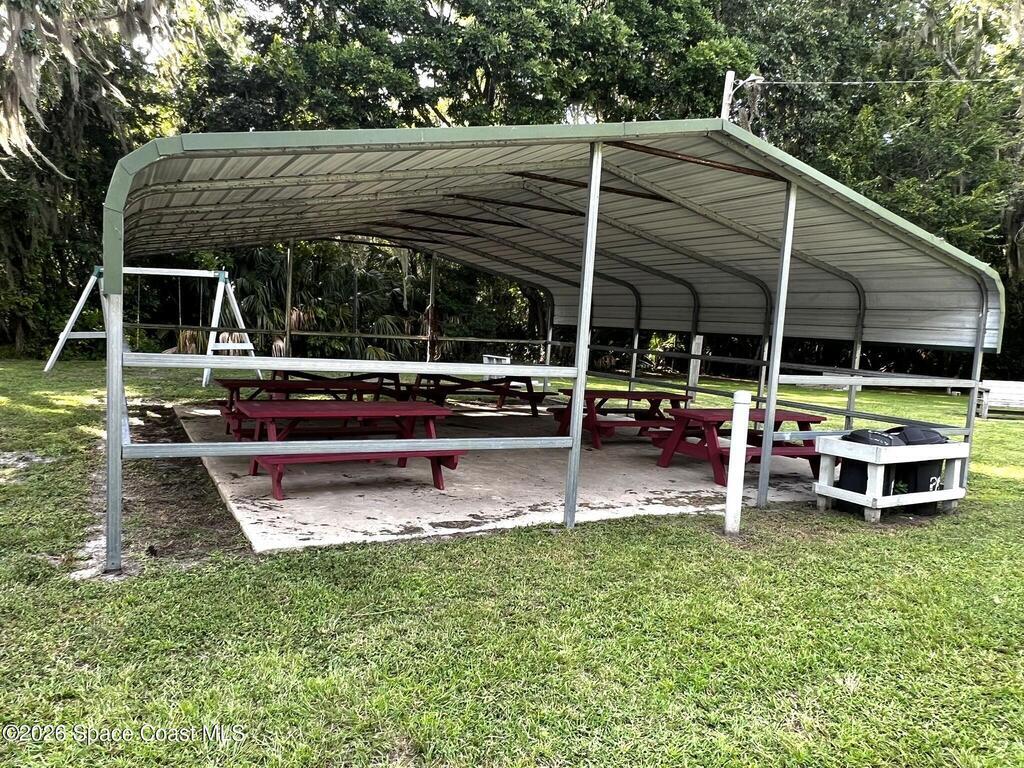 181 Lakeway Drive, Georgetown, FL 32139