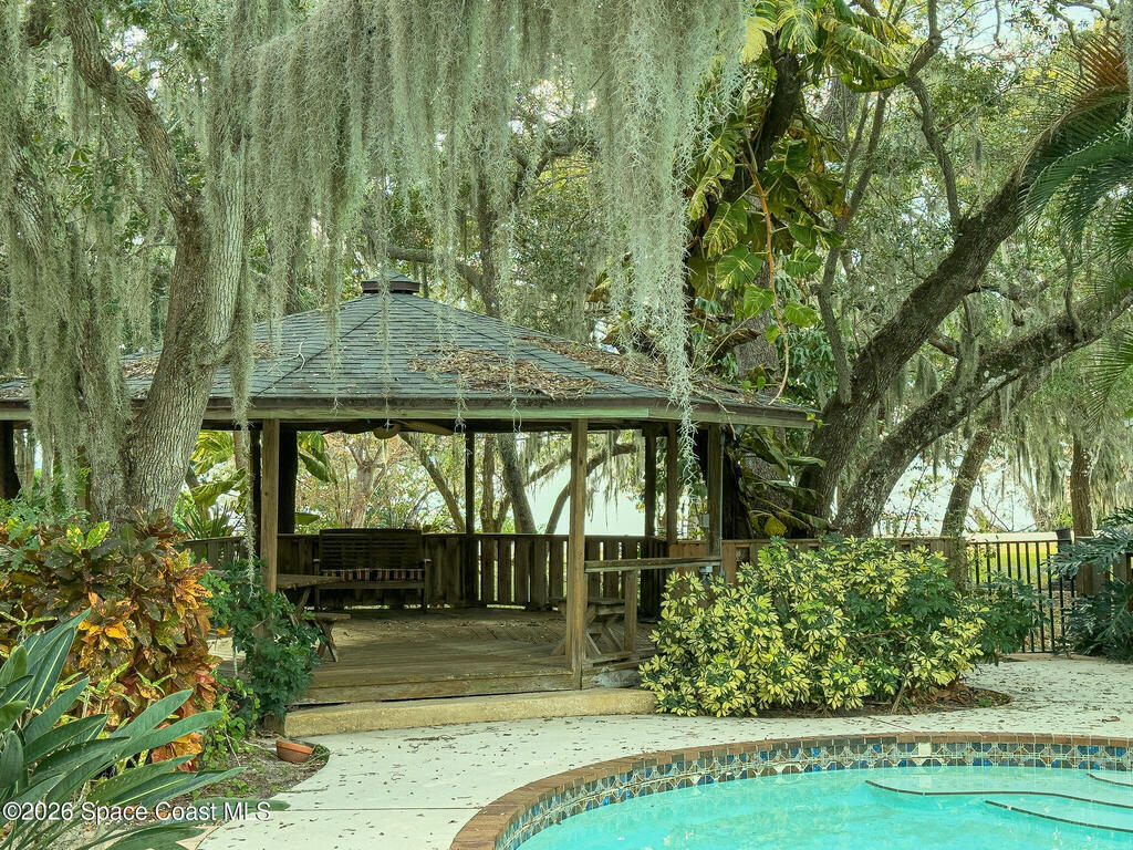 9650 S Tropical Trail, Merritt Island, FL 32952