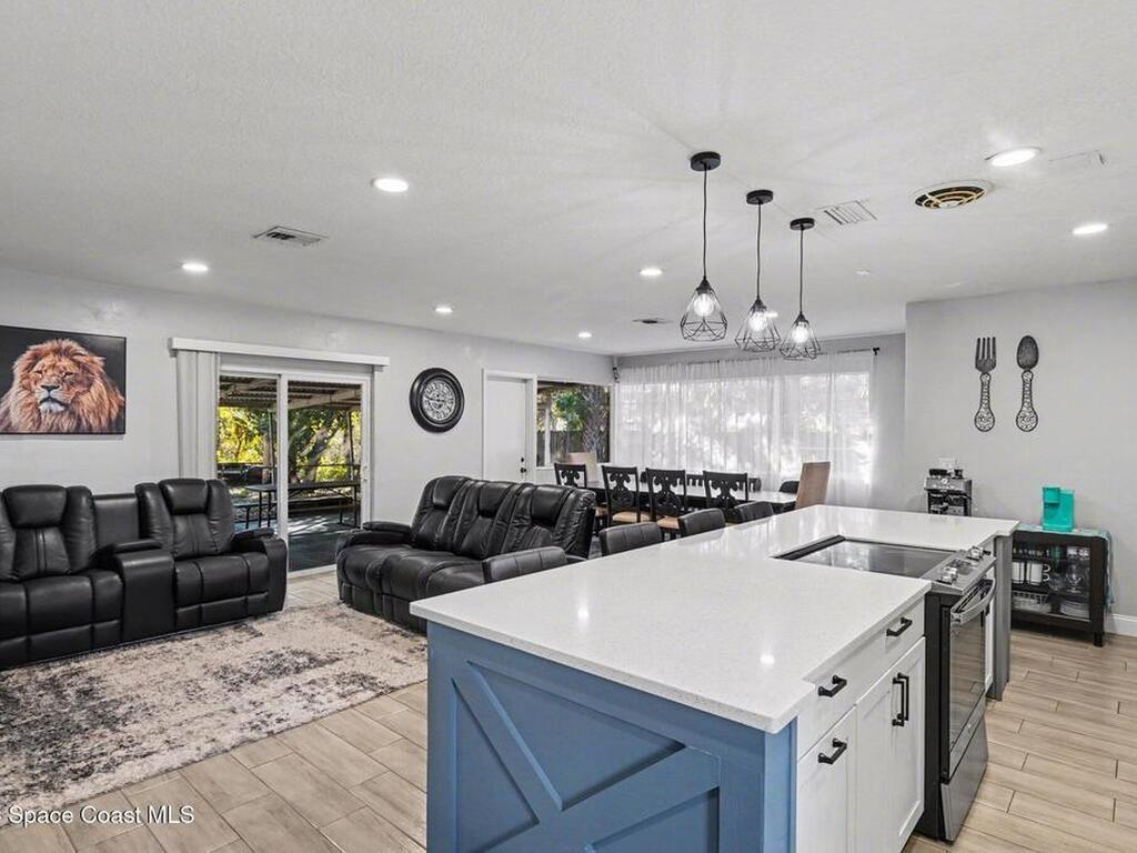 809 Espanola Way, Melbourne, FL 32901