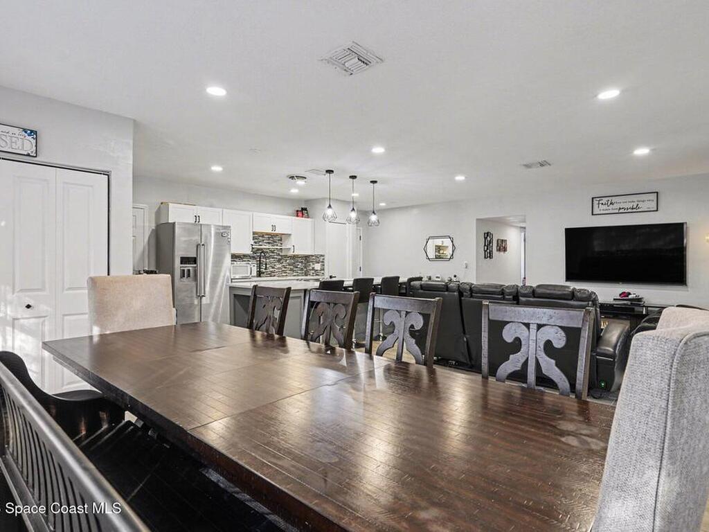 809 Espanola Way, Melbourne, FL 32901