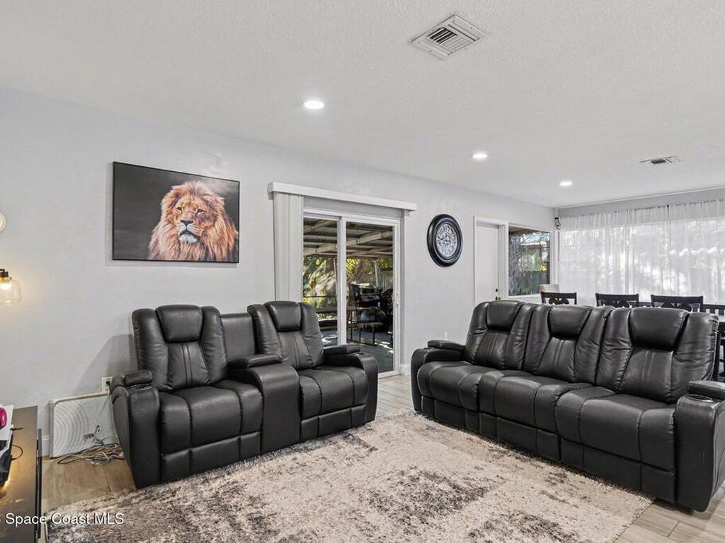 809 Espanola Way, Melbourne, FL 32901