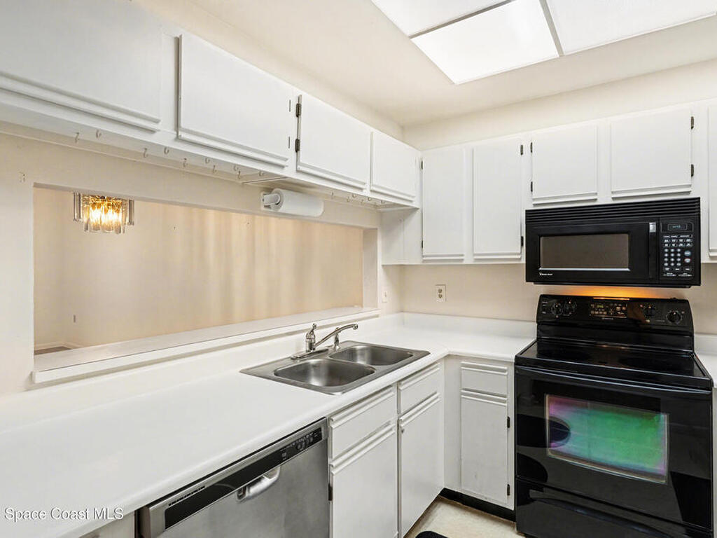 756 S Orlando Avenue, Cocoa Beach, FL 32931