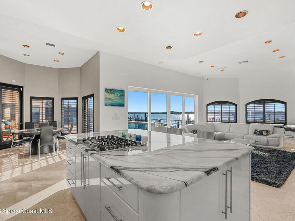 4828 S Peninsula Drive, Ponce Inlet, FL 32127