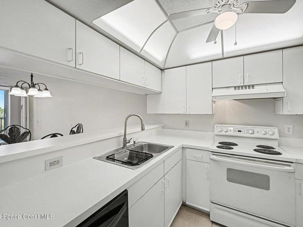 1420 Huntington Lane, Rockledge, FL 32955