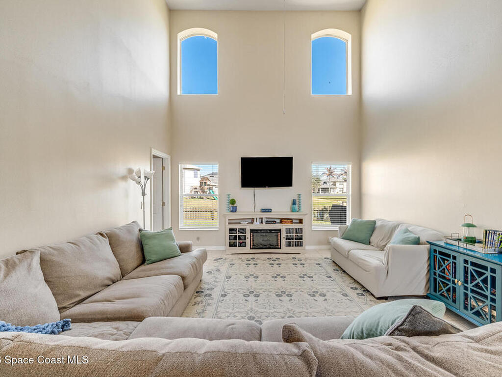 2748 Bradfordt Drive, Melbourne, FL 32904