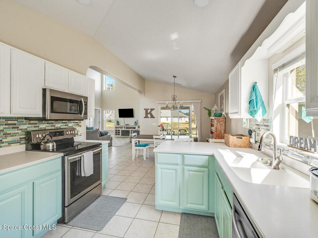 2748 Bradfordt Drive, Melbourne, FL 32904