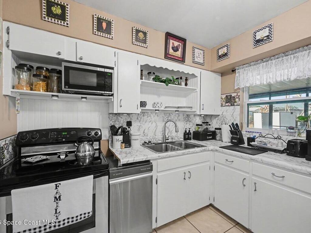 536 Lenore Avenue, Titusville, FL 32796