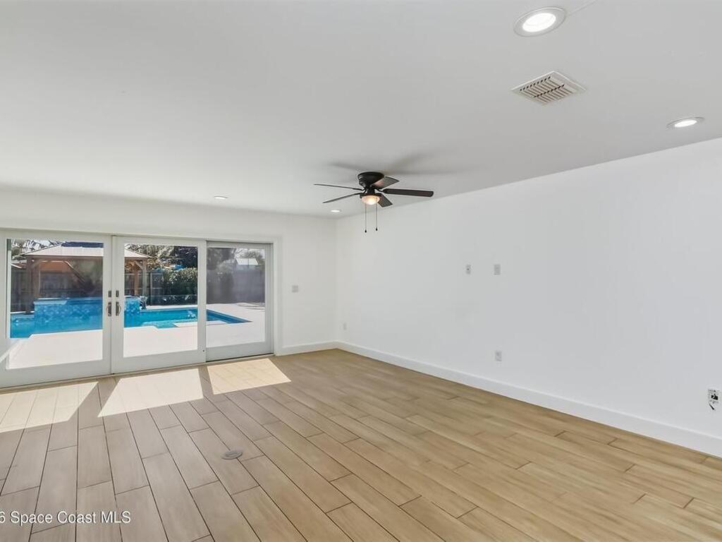 213 E Grant Avenue, Cocoa Beach, FL 32931