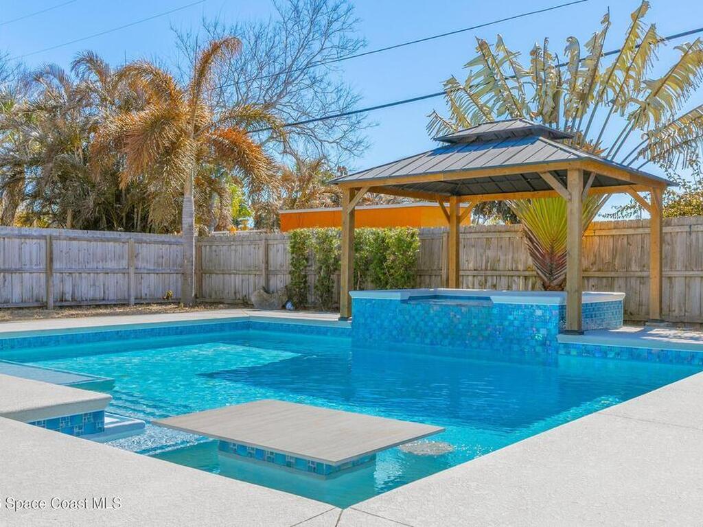 213 E Grant Avenue, Cocoa Beach, FL 32931