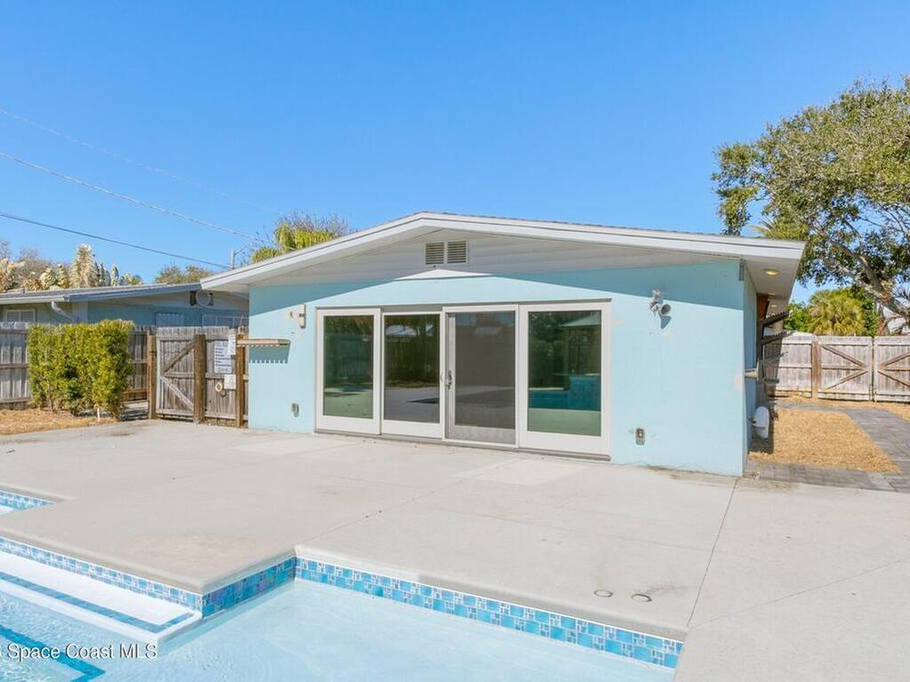 213 E Grant Avenue, Cocoa Beach, FL 32931