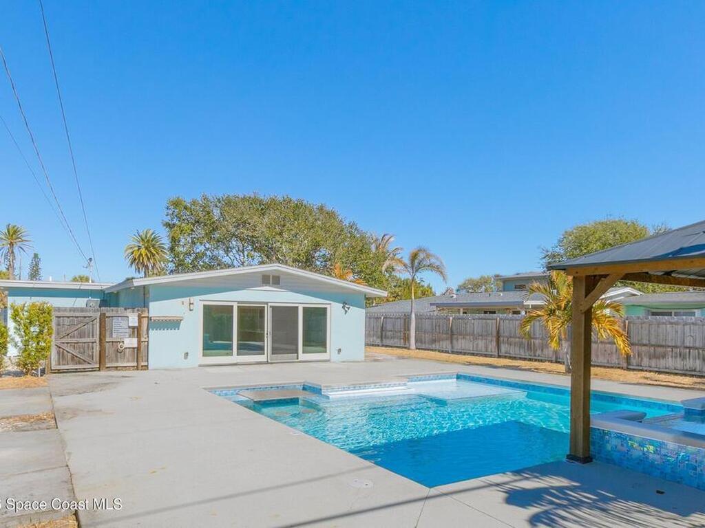 213 E Grant Avenue, Cocoa Beach, FL 32931