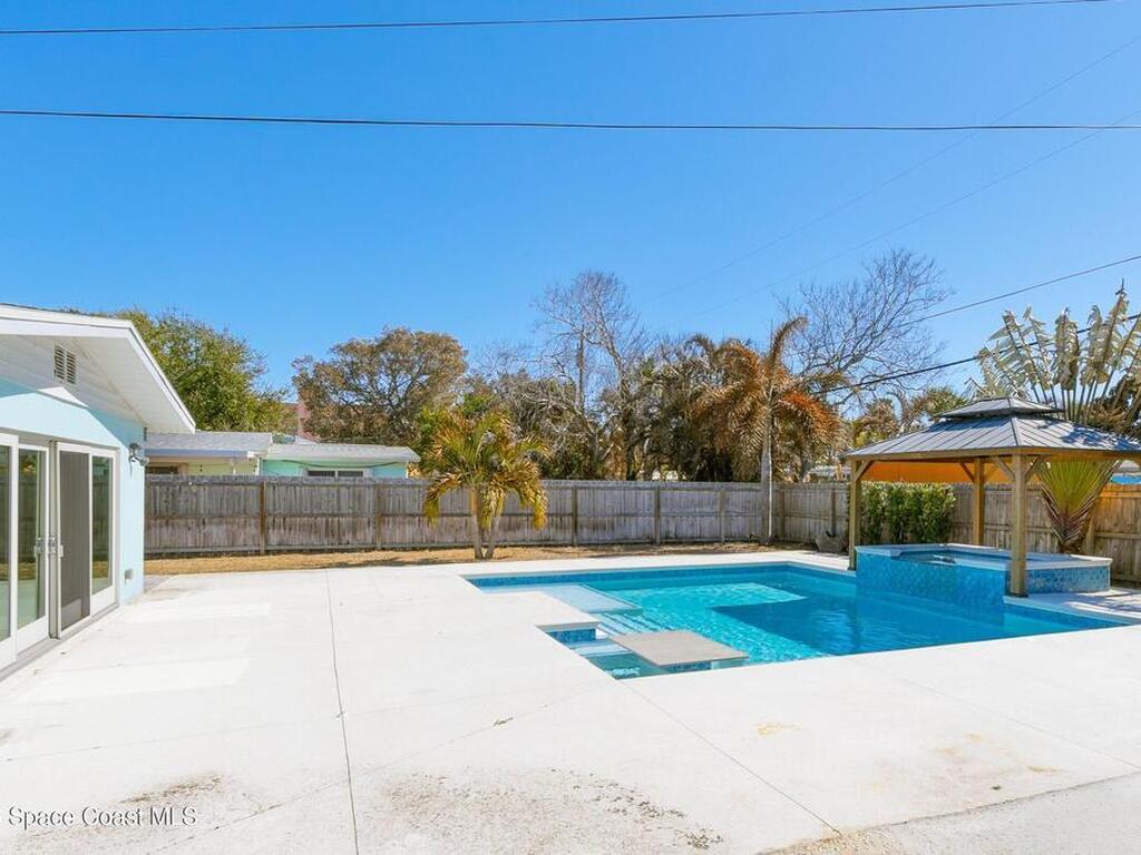 213 E Grant Avenue, Cocoa Beach, FL 32931