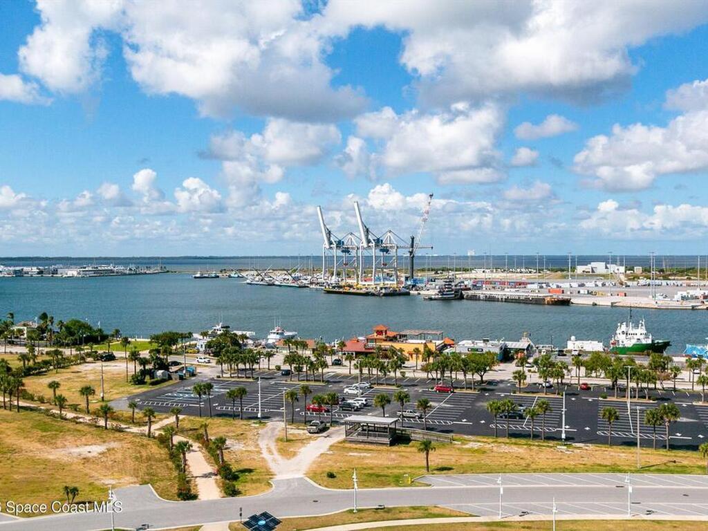 213 E Grant Avenue, Cocoa Beach, FL 32931