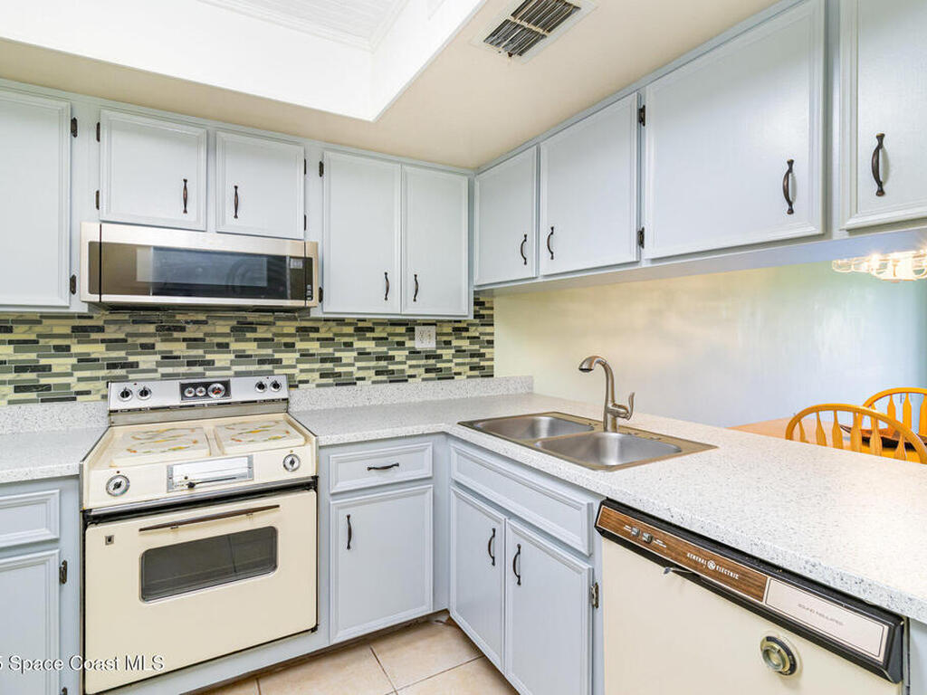 1675 S Fiske Boulevard, Rockledge, FL 32955