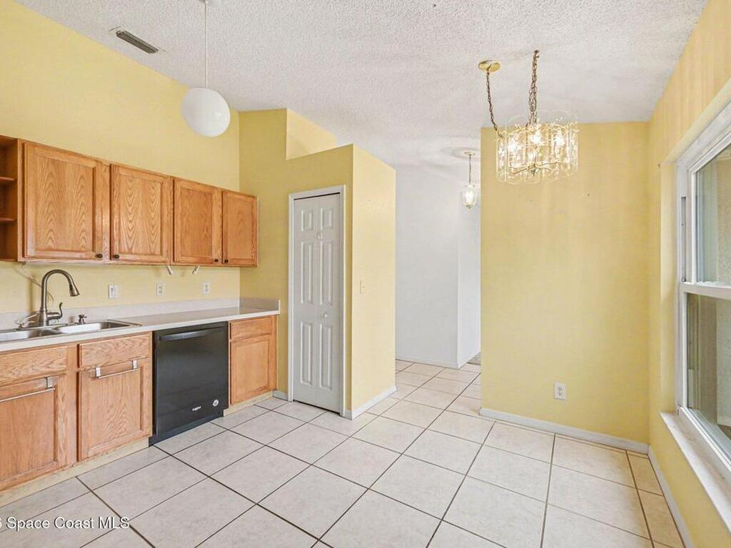 1002 Jacaranda Circle, Rockledge, FL 32955