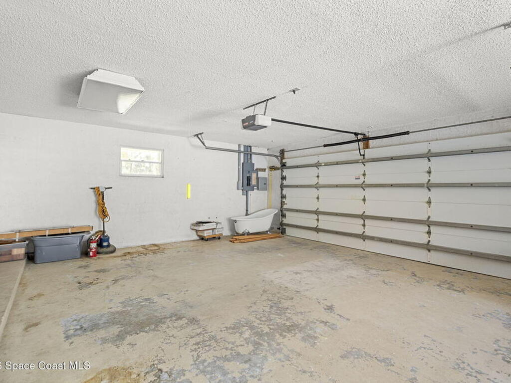 620 W Pine Road, Melbourne, FL 32904