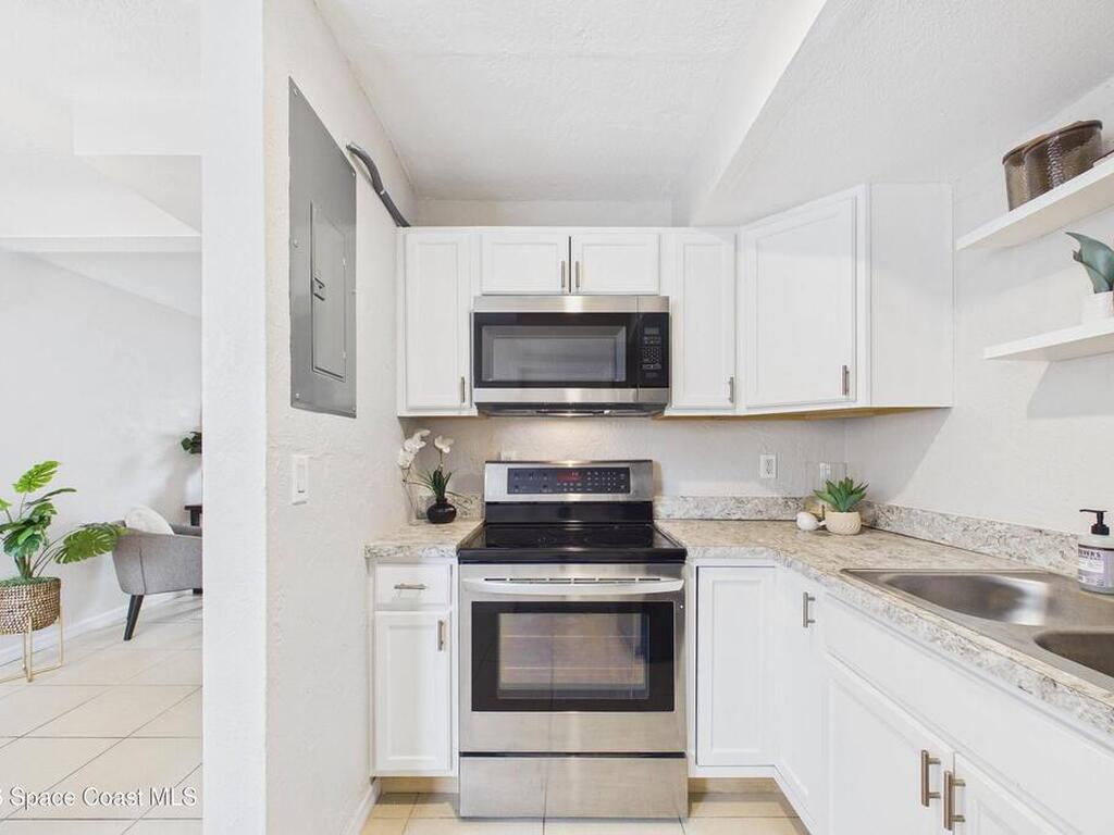 25 Elton Street, Melbourne, FL 32935