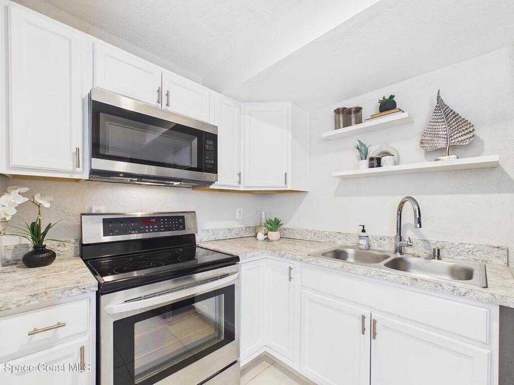 25 Elton Street, Melbourne, FL 32935