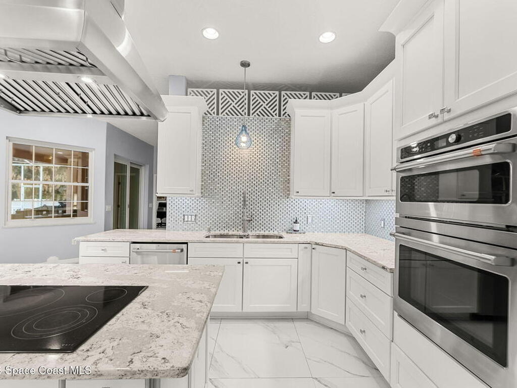 3130 Southern Oaks Drive, Merritt Island, FL 32952