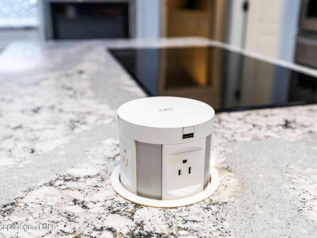 3130 Southern Oaks Drive, Merritt Island, FL 32952