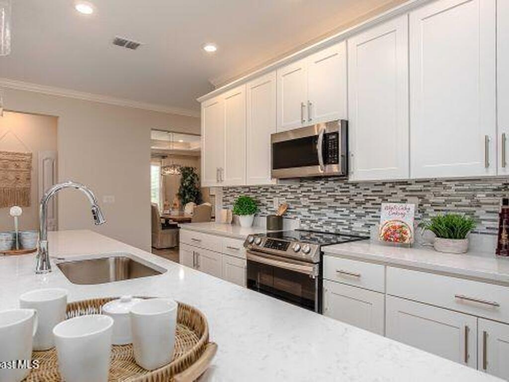 1135 Saturn Street, Palm Bay, FL 32909