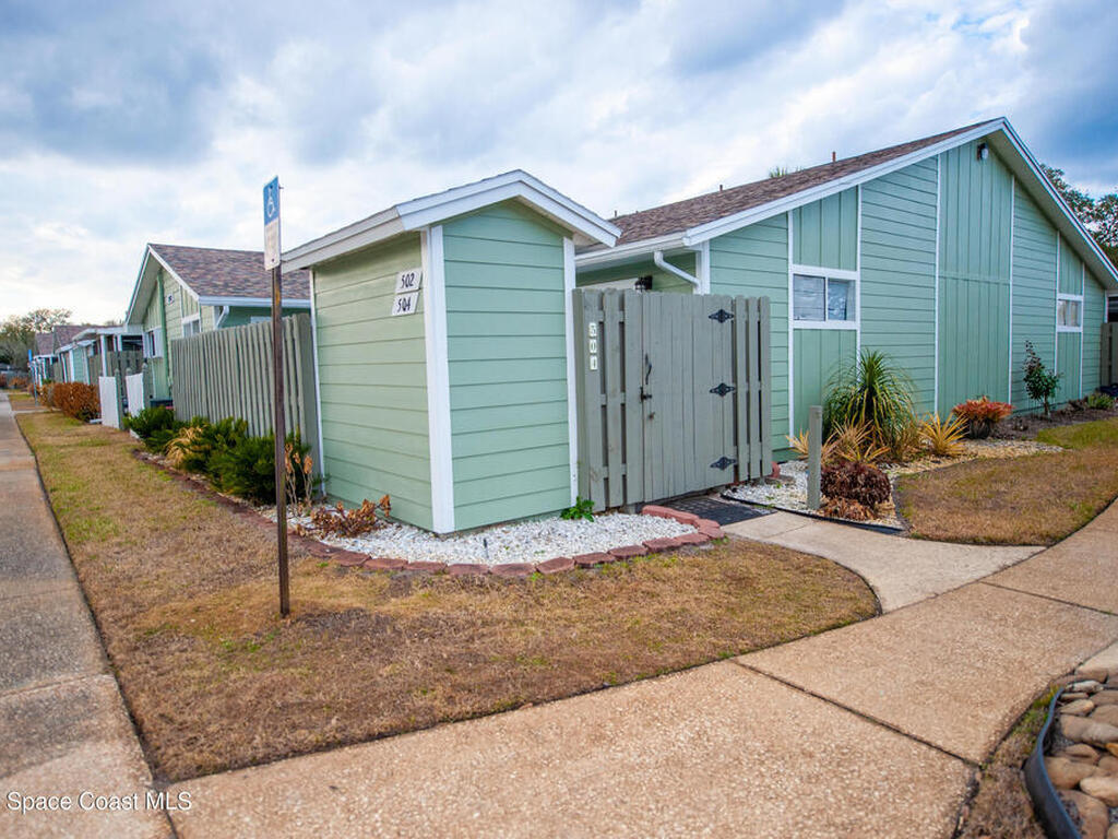 1942 Quail Ridge Court, Cocoa, FL 32926