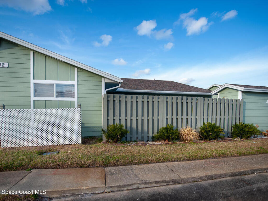 1942 Quail Ridge Court, Cocoa, FL 32926