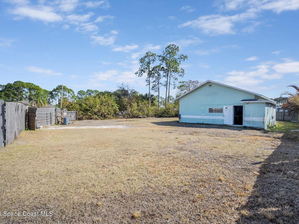 2600 Diane Avenue, Palm Bay, FL 32909