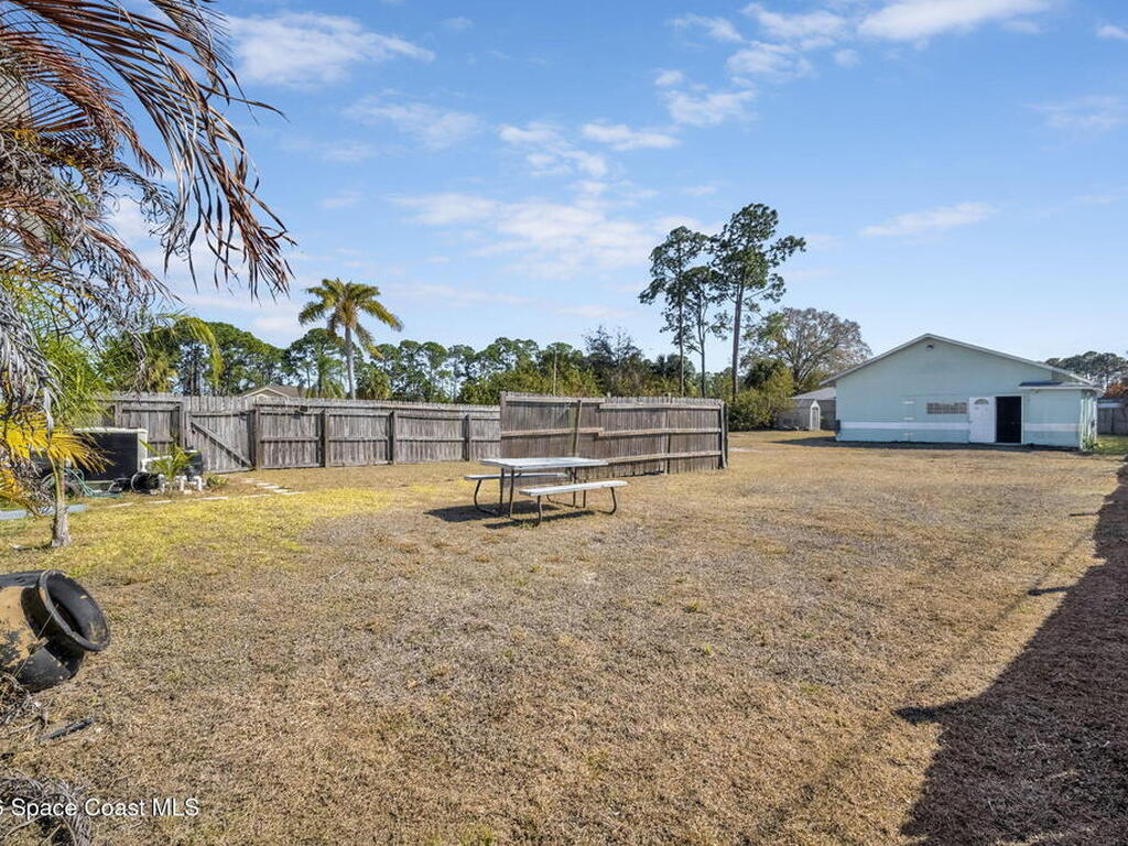 2600 Diane Avenue, Palm Bay, FL 32909