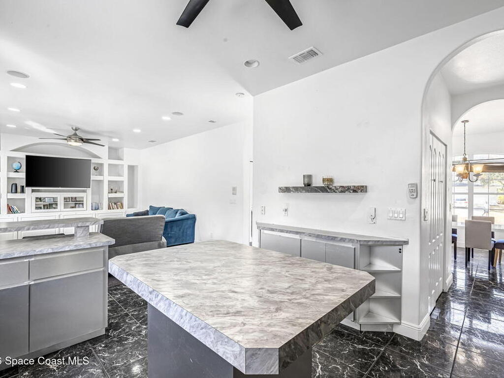 2600 Diane Avenue, Palm Bay, FL 32909