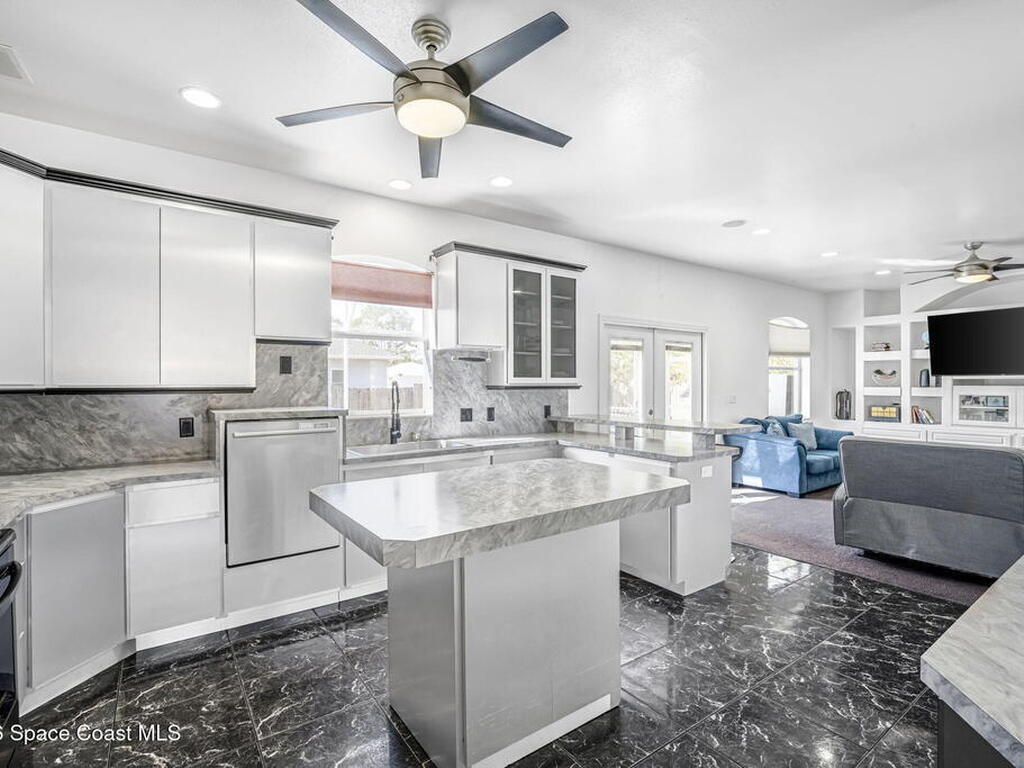 2600 Diane Avenue, Palm Bay, FL 32909