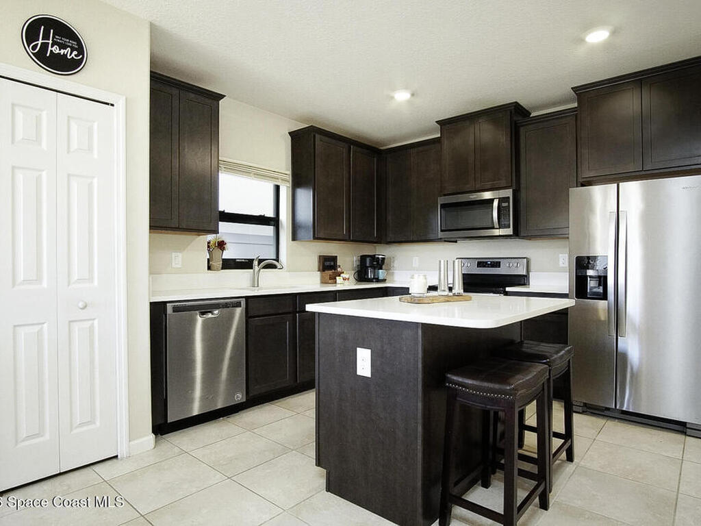 4637 Broomsedge Circle, West Melbourne, FL 32904